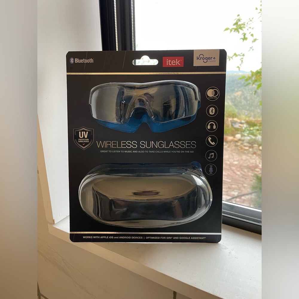 Unopened and unused iTek wireless Bluetooth sunglasses